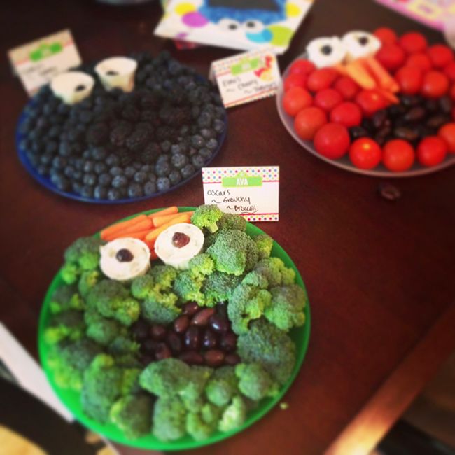 Sesame Street birthday party! Elmo, Cookie Monster, and Oscar the Grouch fruit and veggie platters