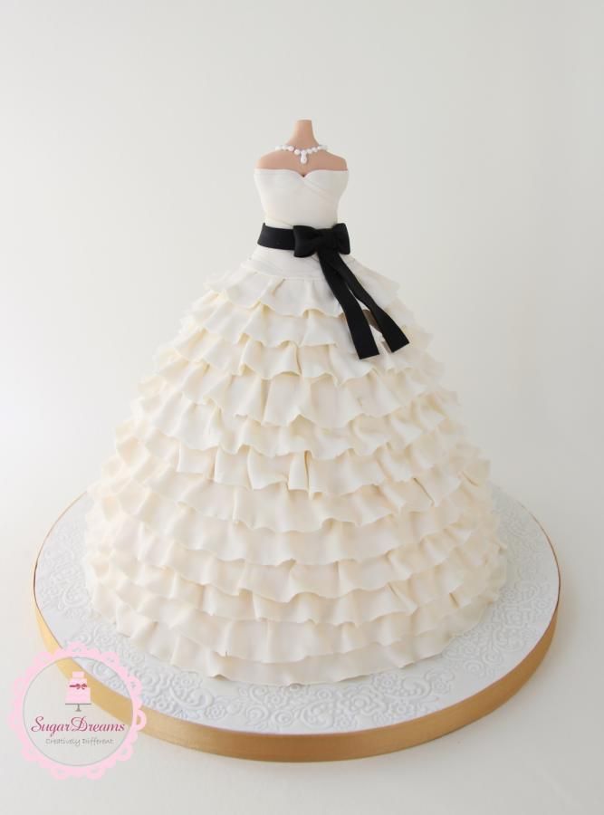 #婚礼蛋糕# Wedding Dress Cake inspired by a Vera Wang wedding dress。王微微公主婚纱款蛋糕婚纱设计。曦