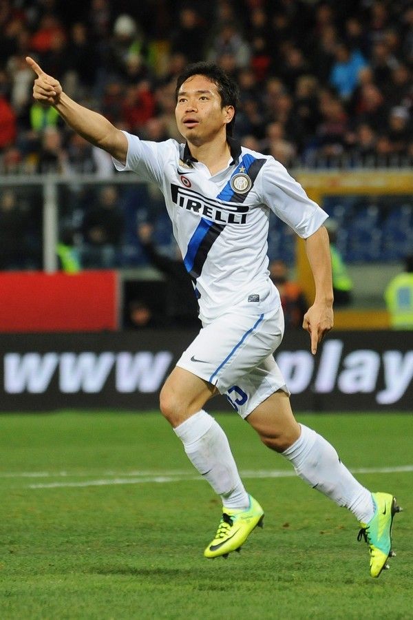 长友佑都（日本） 英文名:Yuto Nagatomo 生日:1986-9-12 身高:1.7 体重:68 位置:后卫 比赛信息 国家队出场次数/进球数：68次/3进球 曾效力俱乐部：东京FC、切塞纳 本赛季俱乐部出场数：出场36次/5进球 现役俱乐部:国际米兰