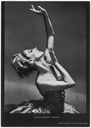 Cynthia Gregory in 'Firebird', cor. Michel Fokine_Gemini Studio; 35. Photo Max Waldman