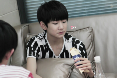 TFboys王源 519重庆至长沙08 cr-TTTing__ 麦当劳 型男 wangyuan