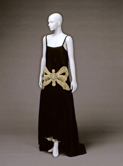 1924 Jeanne Lanvin evening dress.