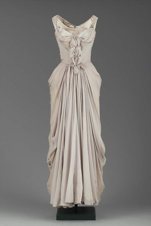 Evening dress American (New York CIty), 1951 Designed by Charles James, American (born in England), Silk plain weave (chiffon) and satin.