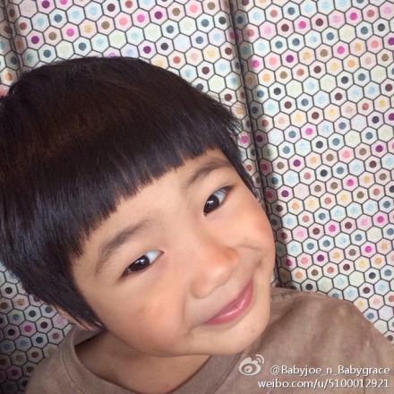 哥哥叫作舅。。。O(∩_∩)O哈哈哈~