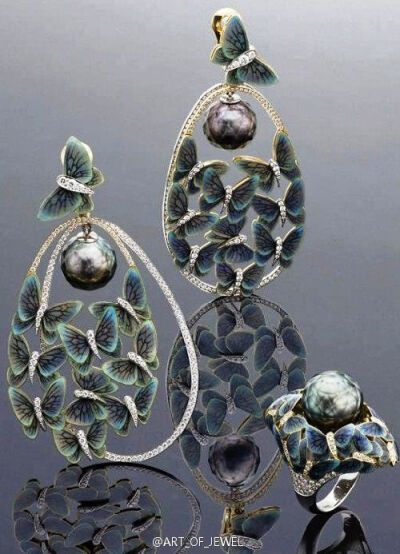 即使看起来很简单的首饰，也可以做成一件艺术品，每个元素和形状都是有意义的，都有其存在的缘由。俄罗斯珠宝艺术设计师Ilgiz Fazulzyanov的工作室生产的“Ilgaiz F”品牌珠宝首饰产品最近获得了多个珠宝艺术领域的…