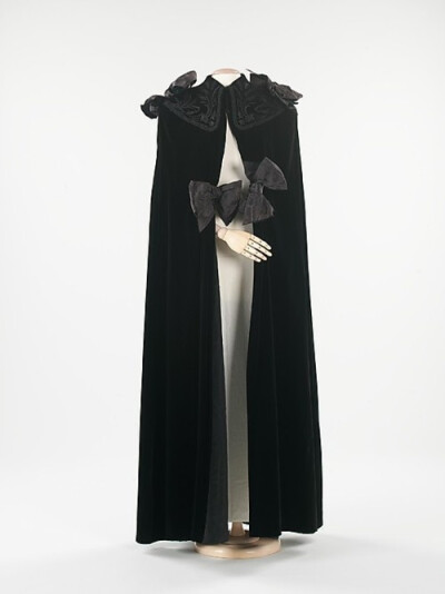 ~Cape Elsa Schiaparelli, 1937 The Metropolitan Museum of Art~