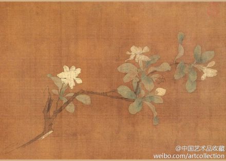 北宋 佚名 《花卉四段图》 】卷，绢本设色，49.2×77.6cm，北京故宫博物院藏。 旧传赵昌作。此卷画折枝海棠、栀子、芙蓉、梅花共四幅，枝页繁茂，花儿怒放。花瓣、花页用勾勒填色法。花之娇态、页之正反和明暗表现得恰到好处。图中用笔缜密严谨，但工而不板，设色艳而不俗。