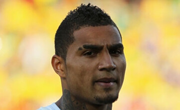 博阿滕（加纳） 英文名:Kevin-Prince Boateng 生日:1987-3-6 身高:1.82 体重:86 位置:前锋 比赛信息 国家队出场次数/进球数：9次/2进球 曾效力俱乐部：AC米兰、朴茨茅斯 本赛季俱乐部出场数：出场37次/9进球 现役俱…