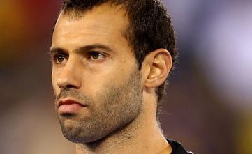 马斯切拉诺（阿根廷） 英文名:Javier Mascherano 生日:1984-6-8 身高:1.71 体重:74 位置:中场 比赛信息 现役俱乐部:巴塞罗那