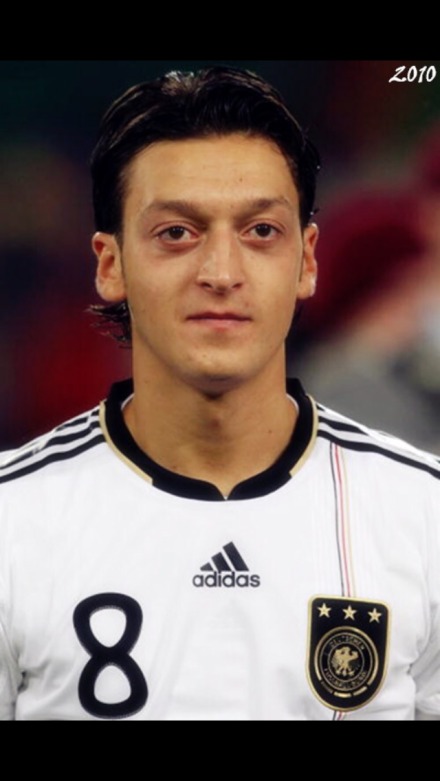 Mesut Özil（2006—2014）272进化史