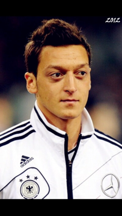 Mesut Özil（2006—2014）272进化史