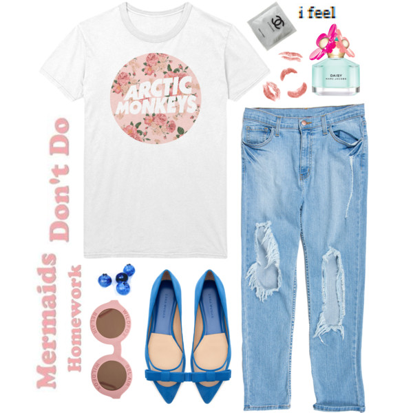 A fashion look from July 2014 featuring Zara flats and Wildfox sunglasses. Browse and shop related looks.