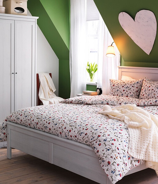 IKEA Bedroom Design Ideas 2011