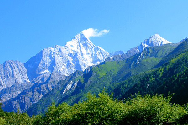 7月出游四姑娘山，重庆旅行社www.ytszg.com，长坪沟