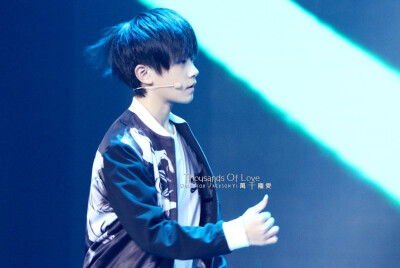 #万千宠爱##tfboys易烊千玺# 20140709 中国少年强高清1P