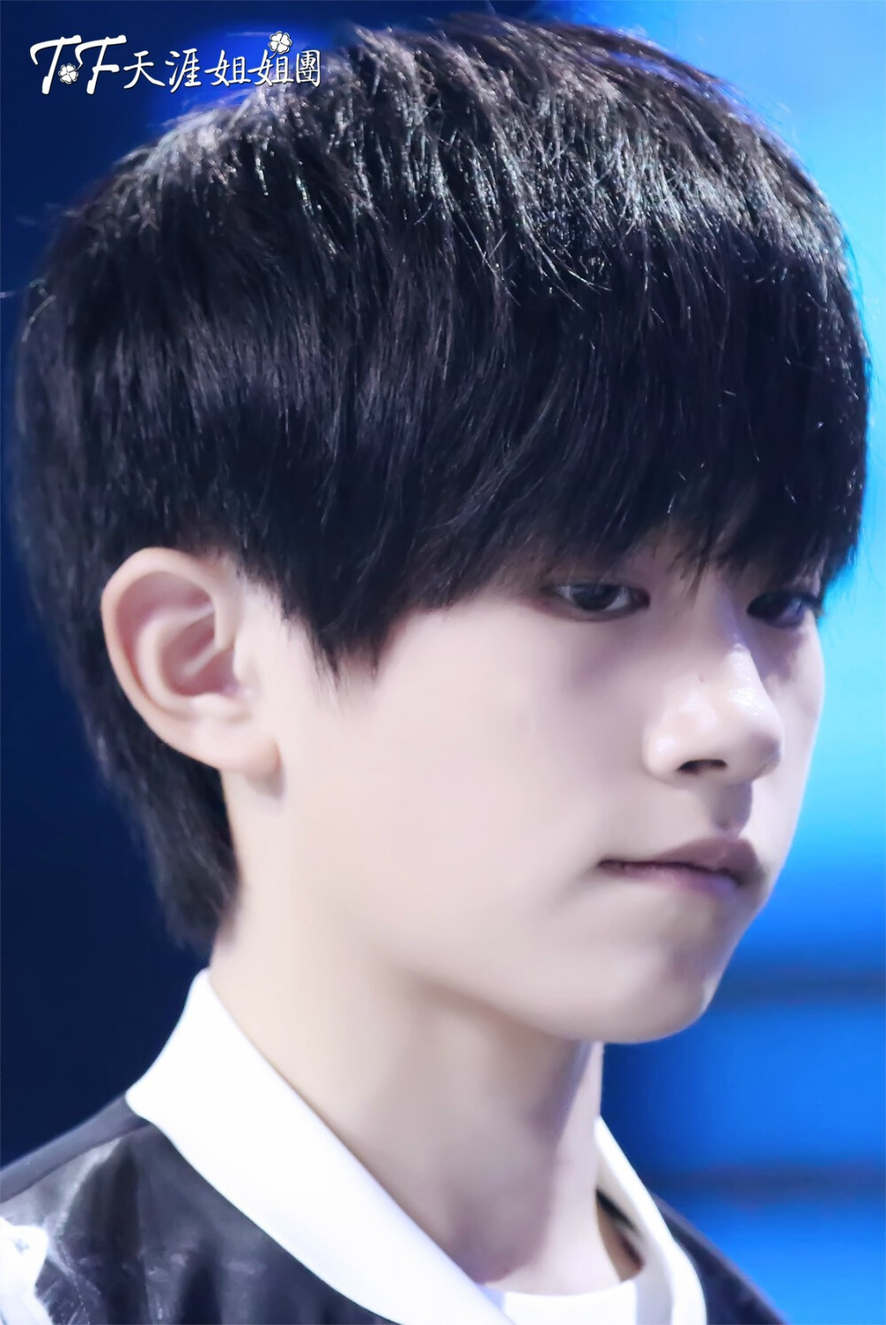 #易烊千玺# 少爷！！！