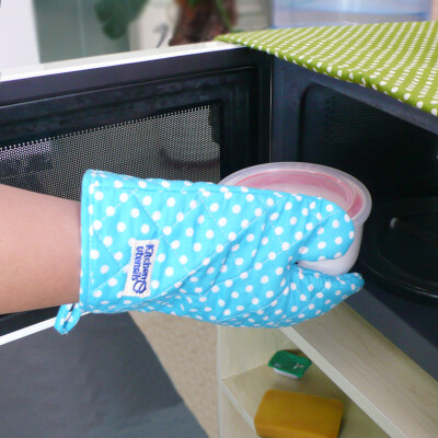 日式加厚隔热防烫手套 厨房微波炉烘焙烤箱防热专用 可爱波点设计