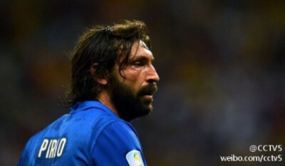 【最佳庆祝动作奖及最落寞背影奖】#奖述世界杯# 世界杯临近尾声，那一幕幕经典的镜头还历历在目。还记得克洛泽进球后的空翻吗？还记得哥伦比亚进球后的集体舞么？还记得C罗和皮尔洛在出局后那落寞的背影么？本届世界…