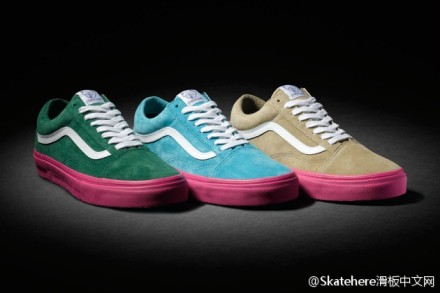 Odd Future此次再次与Vans Syndicate合作推出了2014 版Old Skool Pro“S”鞋款。Ultracush超轻减震鞋垫和Duracup耐磨层保证滑板功能，粉色的中底和鞋跟帮处的GOLF WANG 字样及Odd Future猫头设计都是鞋款亮点&amp;gt;&amp;gt;http://t.cn/Rvu3o7B