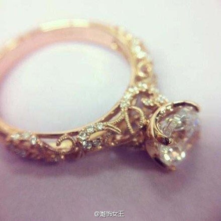 blingbling~闪闪钻戒，心醉！！！！！