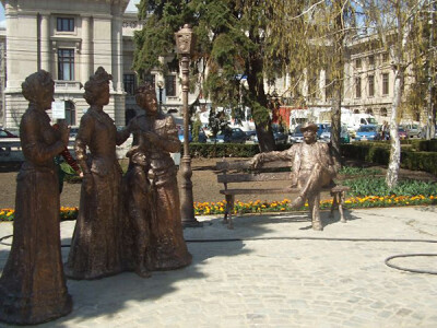 雕塑与旅途：世界最具创意雕像top25 #22 Caragiale 离子卢卡——罗马尼亚著名作家  罗马尼亚