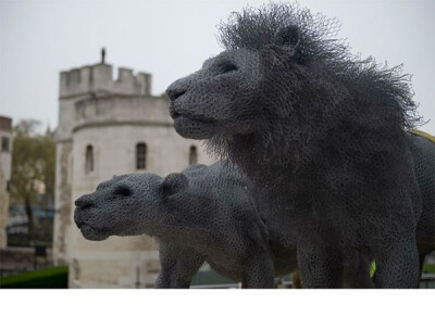 雕塑与旅途：世界最具创意雕像top25 #12 Lions 双狮  伦敦