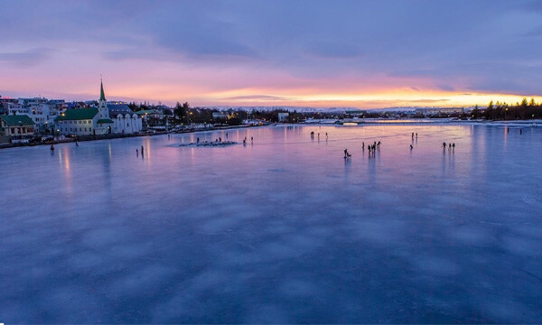 世界上最適合自由行的國家 冰島雷克雅未克 (Reykjavik, Iceland) 非常適合戶外冒險的冰島，你可以選擇住在首都，並安排一日游到其他地方參觀風景名勝、進行戶外活動。