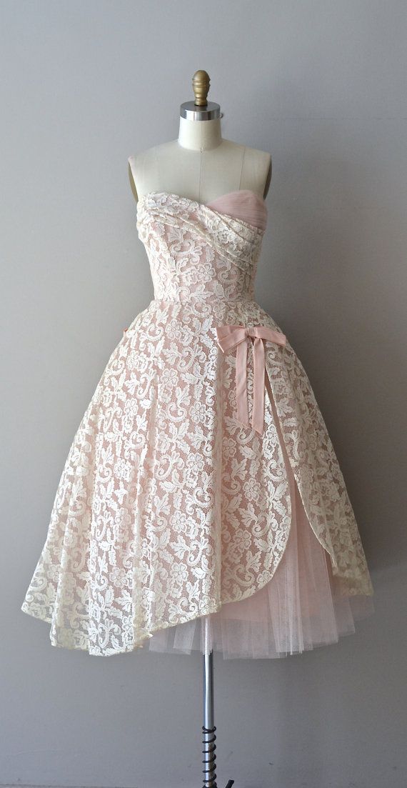 Chateauroux lace dress / 1950s dress / vintage lace by DearGolden