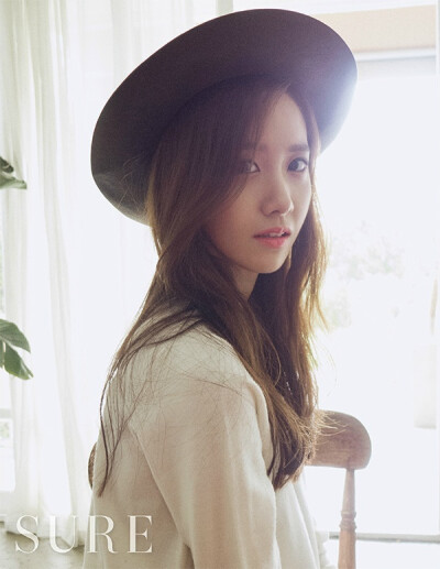 少女时代Yoona SURE 8月号