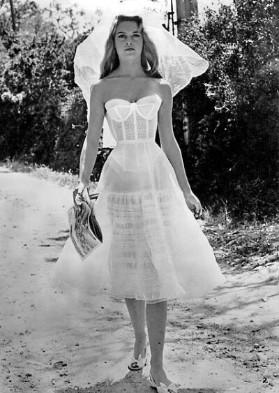 vintage wedding dress