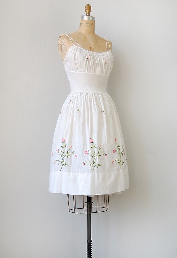 vintage 1950s dress