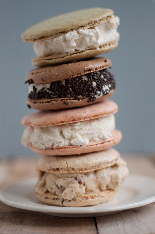 Macaroon Ice Cream S...