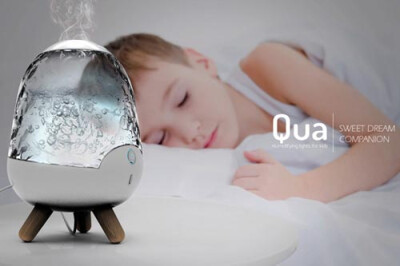 由Somi Choi 设计的Qua水波纹加湿器，是一个小夜灯和加湿器的组合，设计灵感来自机器人 总动员里面的伊娃。采用波纹玻璃外壳，随水一起，形成一种不断变化的光照效果，仿佛是子宫 中的场景一般，给孩子一个宁静的睡…
