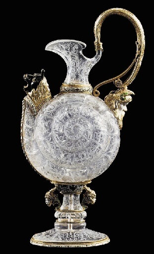 工藝品｜Ewer，盛酒器。造型即使如何千變?nèi)f化，也不離一單邊壺柄，高腳壺身與流暢的壺嘴。個(gè)人相冊(cè)：http://t.cn/RPA776o （圖片僅供欣賞，相冊(cè)僅供學(xué)習(xí)之用）