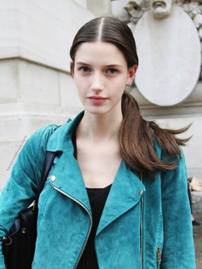 德國新晉Model. Josephine van Delden 今年只有17歲