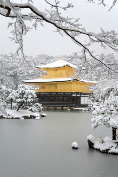 金阁寺，日本