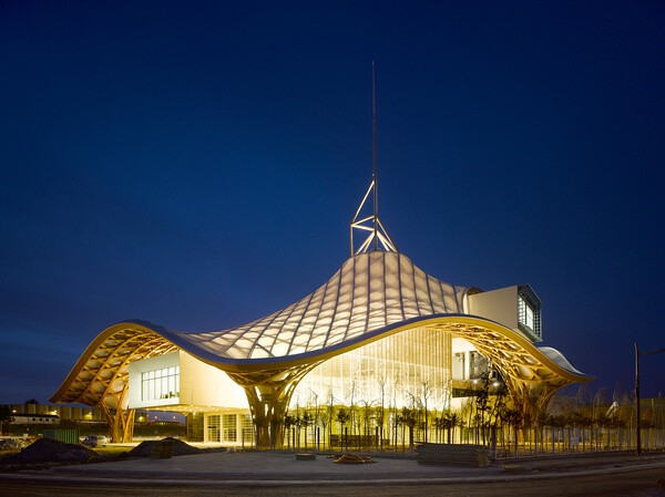 The Centre Pompidou-Metz 【Shigeru Ban architects】