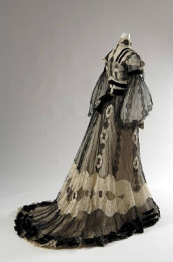 Henriette Favre Evening dress, 1902.Two-piece dress of silk lace, silk net, silk taffeta, metal sequins,