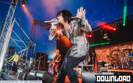 VAMPS @ DOWNLOAD FEST GALLERY! 特大圖片請到以下link http://t.cn/Rv9xXIe