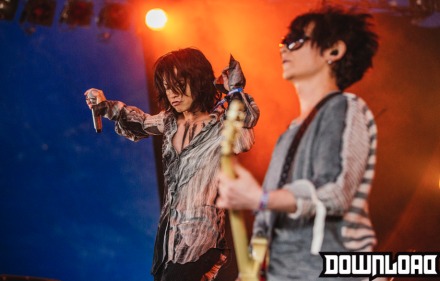 VAMPS @ DOWNLOAD FEST GALLERY! 特大圖片請到以下link http://t.cn/Rv9xXIe