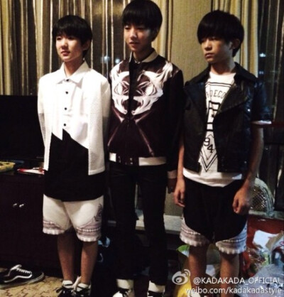 #王源# #TFBOYS王源# 好看！！