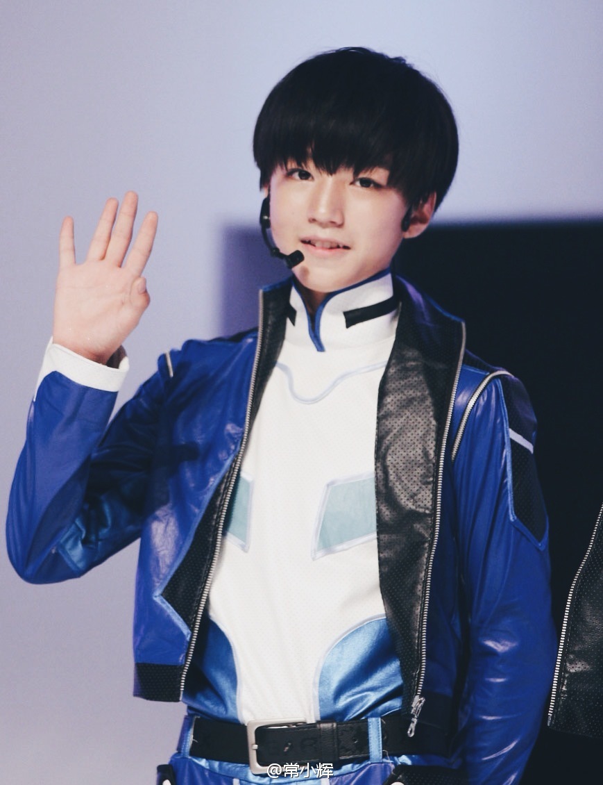 #王俊凯##TFBOYS王俊凯# 140805上海热力赛车发布会