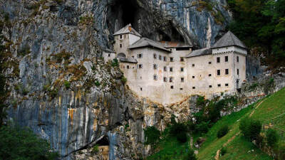 空中堡垒：布列加玛城堡 SloveniaPredjamaCastle