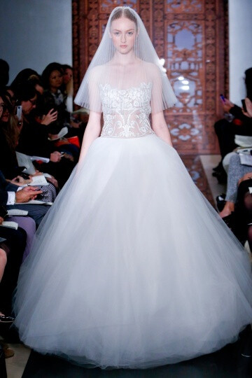 Reem Acra 4835 - Pictures never do them justice