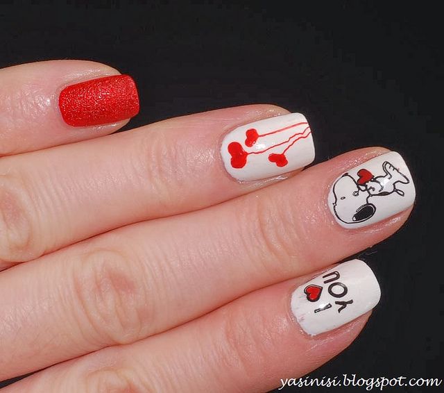 Cute Snoopy Nails