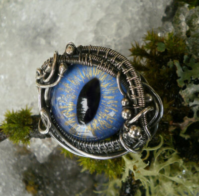 【哥特式蒸汽朋克之瞳 | Gothic Steampunk Eyes by Twisted Sister Arts】 (by: http://t.cn/RPOdy9g )