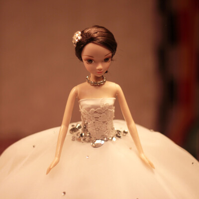 手工水钻正品婚纱芭比新娘中国娃娃生日七夕情人节婚庆摆件礼品