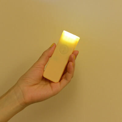 自然而然 超薄创意卡片式迷你应急LED随身灯 小型手电筒 小夜灯