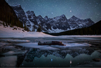 Moraine Lake, Banff National Park, 加拿大。摄影：Paul Zizka