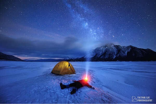 Abraham Lake, 阿尔伯塔省。摄影者：Victor Liu.